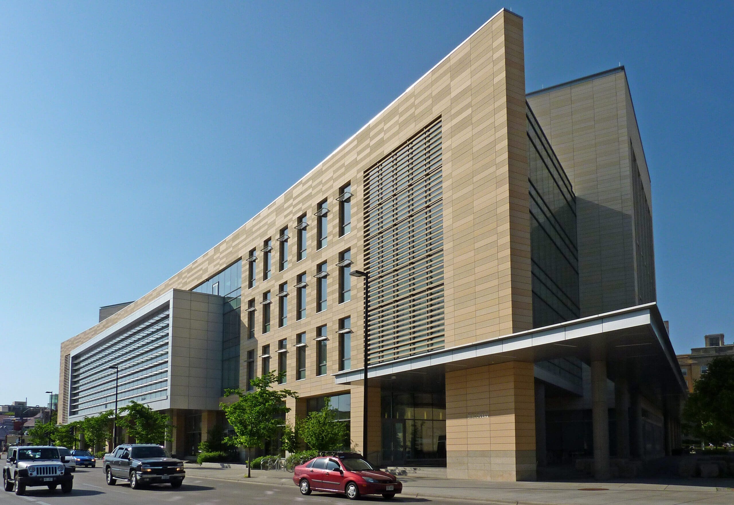 The Wisconsin Institute for Discovery at the University of Wisconsin-Madison houses dozens of NIH-funded medical research projects. James Steakley, CC BY-SA 3.0